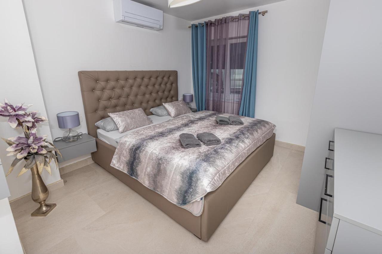 Kecman Apartment *