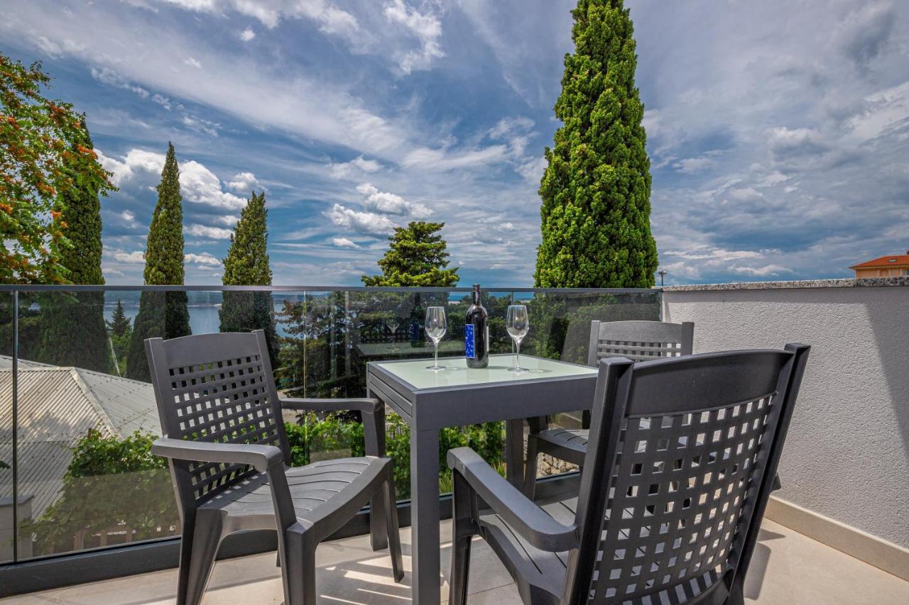 Kecman * Crikvenica